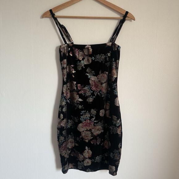 Rue21 Dresses & Skirts - Rue 21 Y2K Black Velvet Metallic Floral Fairy Whimsygoth Bodycon Mini Dress S